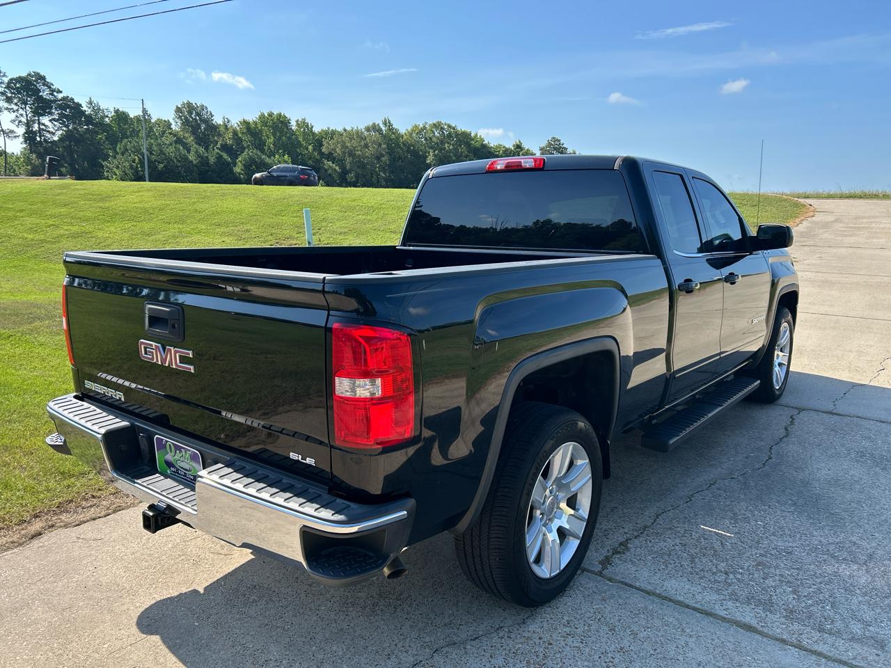 GMC Sierra 1500 4WD Double Cab 143.5" SLE 2018
