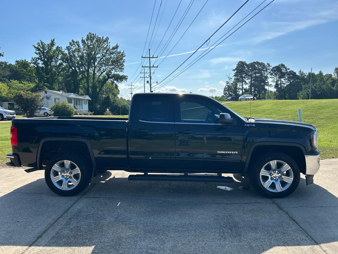 GMC Sierra 1500 4WD Double Cab 143.5" SLE 2018