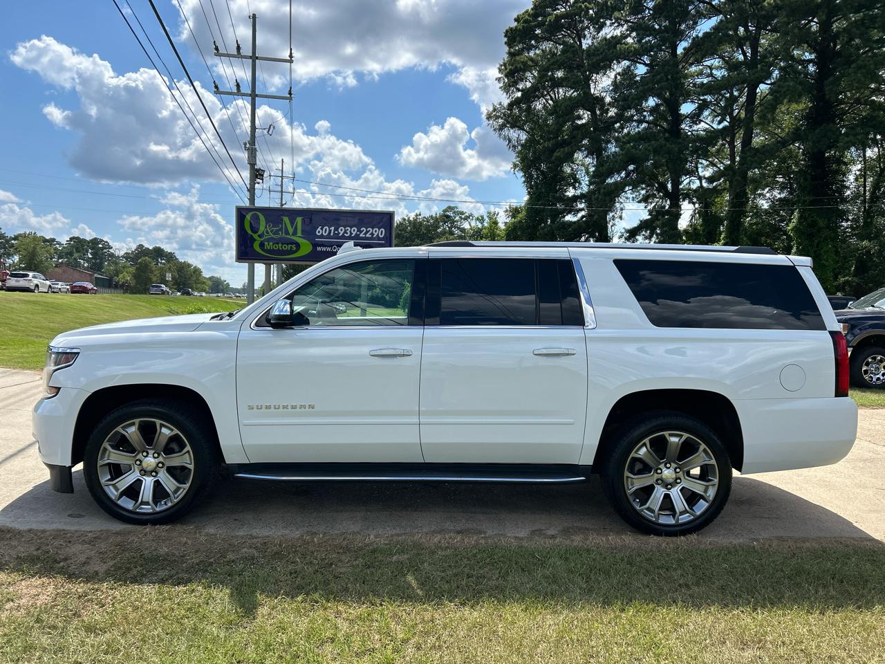 Chevrolet Suburban 4WD 4dr 1500 Premier 2017