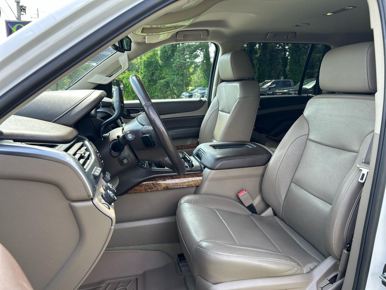 Chevrolet Suburban 4WD 4dr 1500 Premier 2017