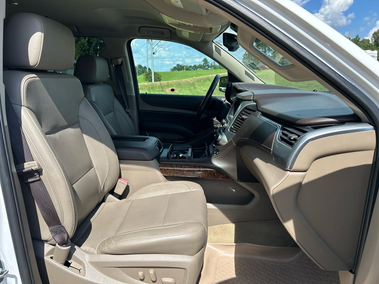 Chevrolet Suburban 4WD 4dr 1500 Premier 2017