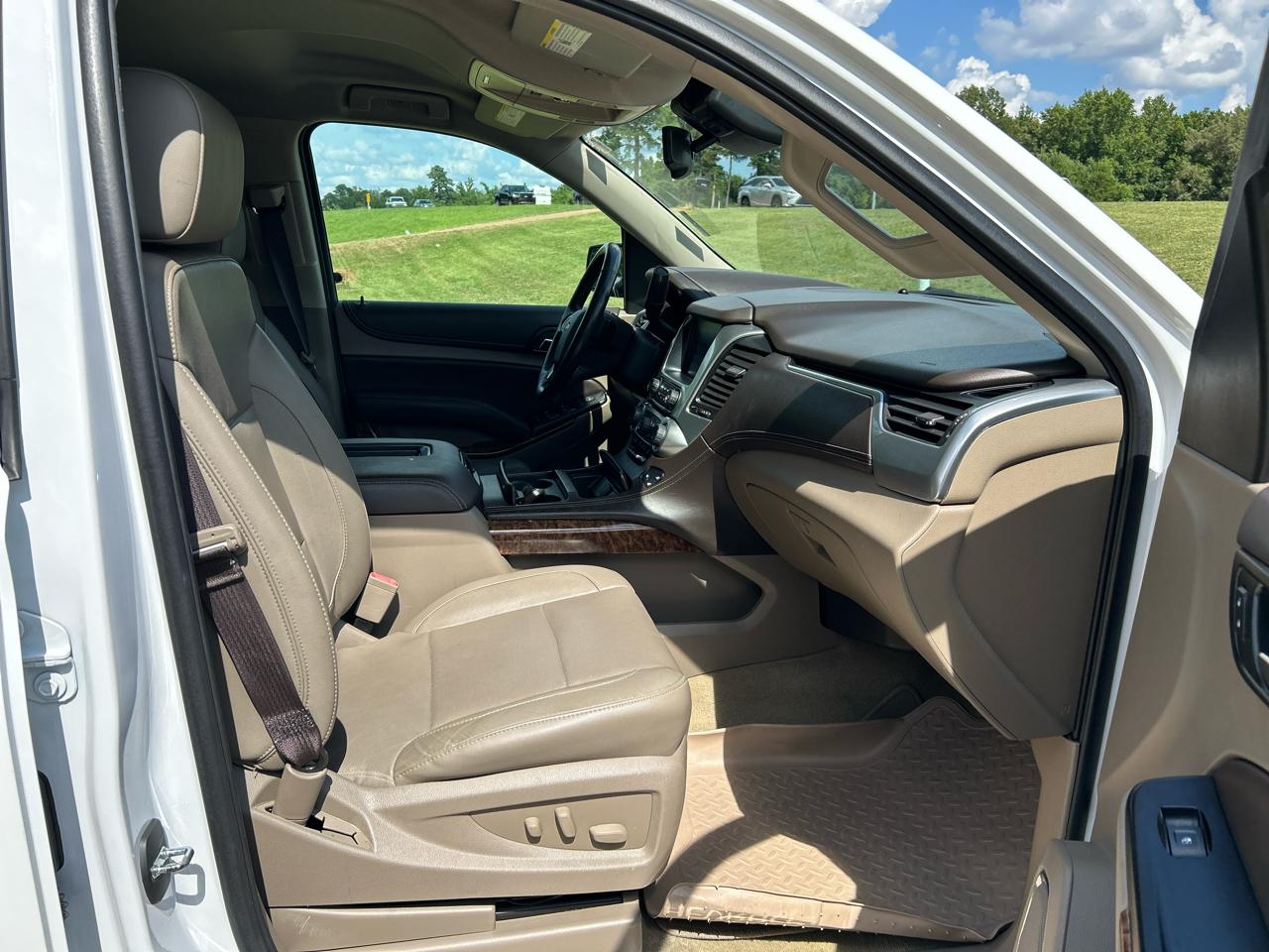 Chevrolet Suburban 4WD 4dr 1500 Premier 2017