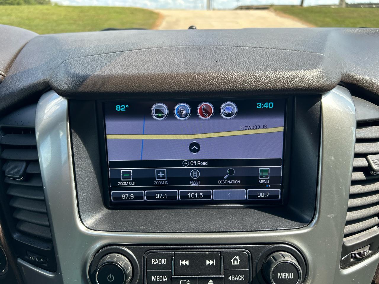 Chevrolet Suburban 4WD 4dr 1500 Premier 2017