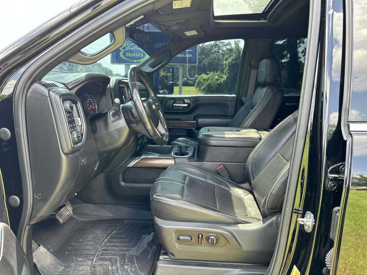 Chevrolet Silverado 2500HD 4WD Crew Cab 159" High Country 2021