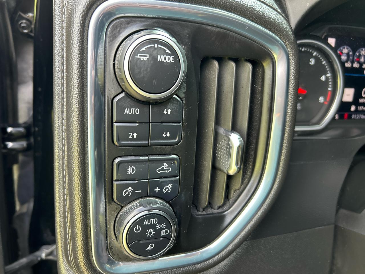 Chevrolet Silverado 2500HD 4WD Crew Cab 159" High Country 2021