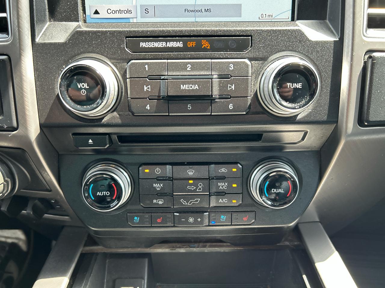Ford F-150 4WD SuperCrew 145" Limited 2018