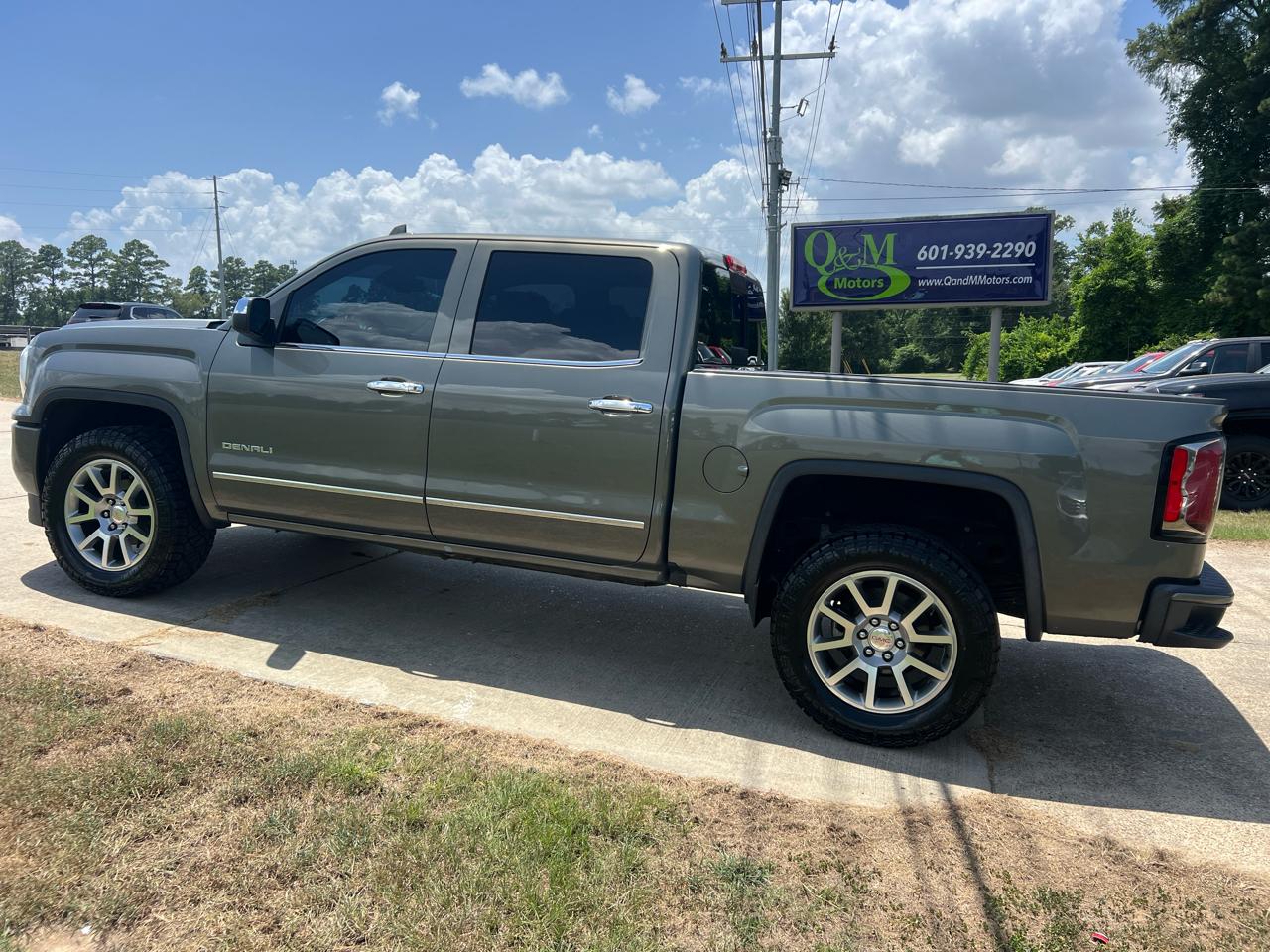 GMC Sierra 1500 4WD Crew Cab 143.5" Denali 2018
