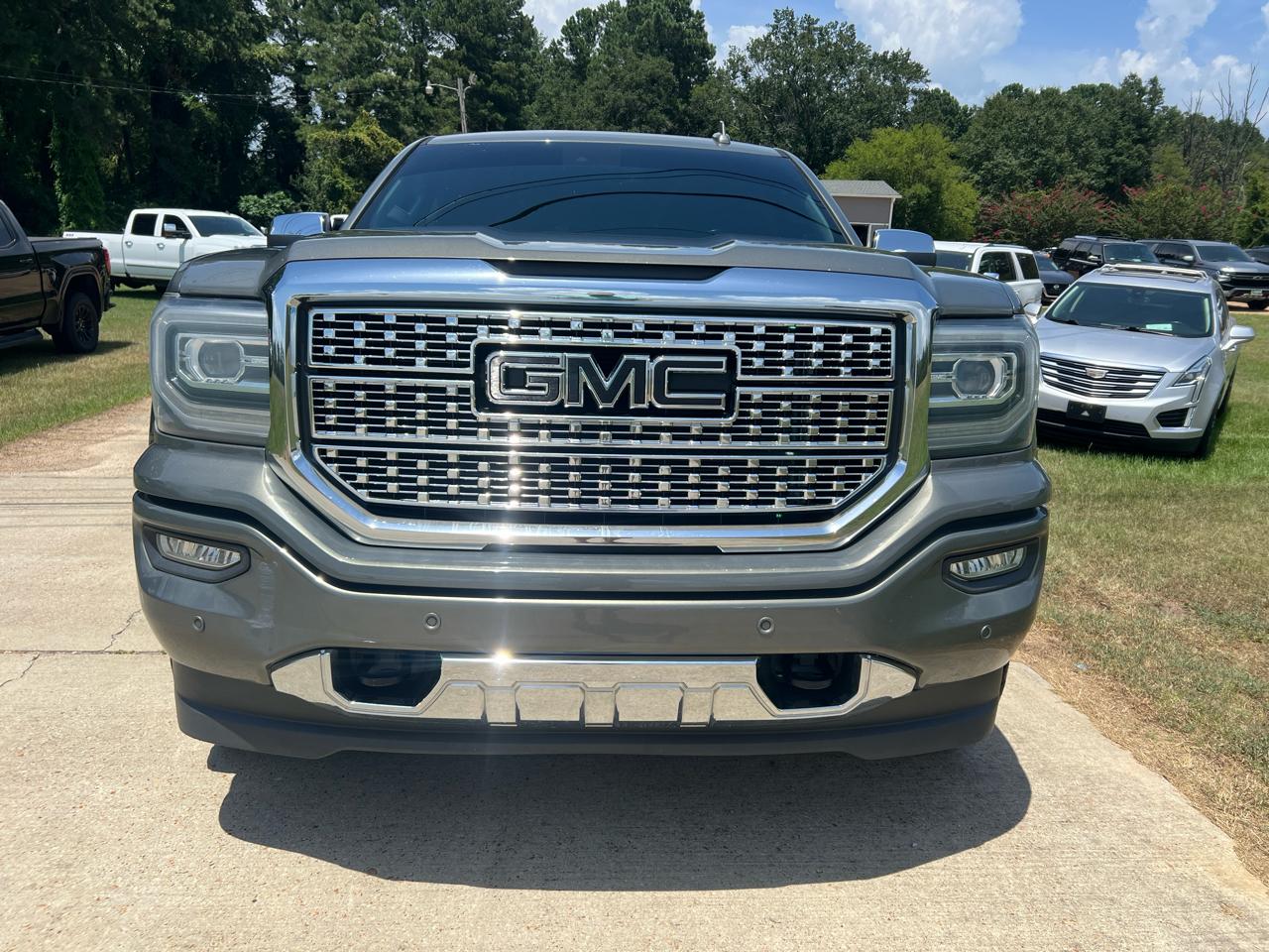 GMC Sierra 1500 4WD Crew Cab 143.5" Denali 2018