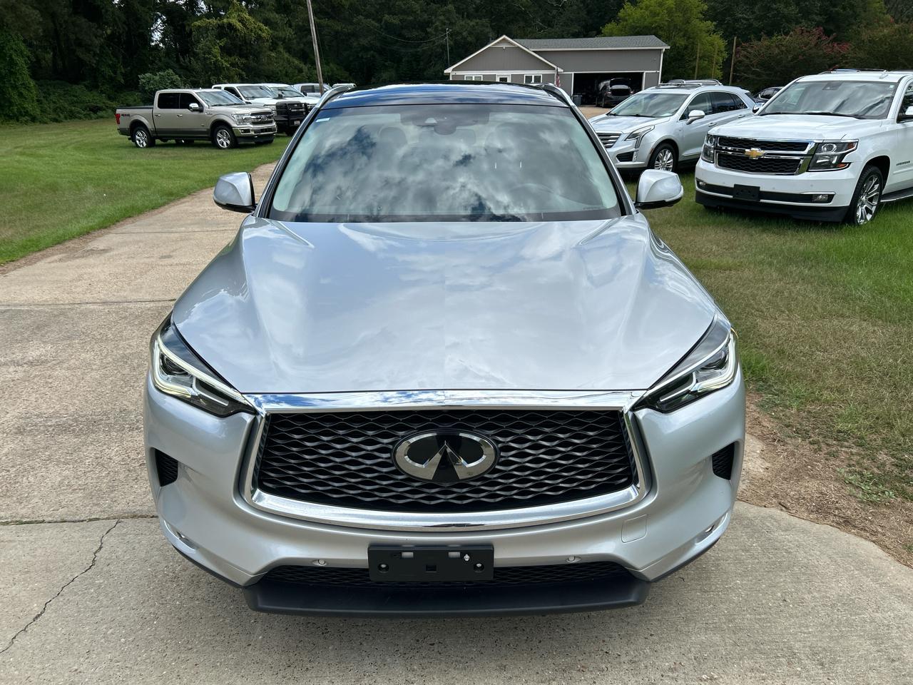 Infiniti QX50 Luxe 4D SUV FWD 2019