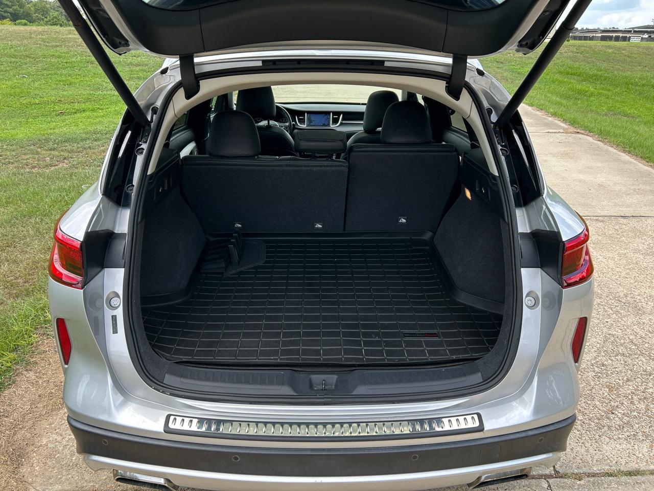 Infiniti QX50 Luxe 4D SUV FWD 2019