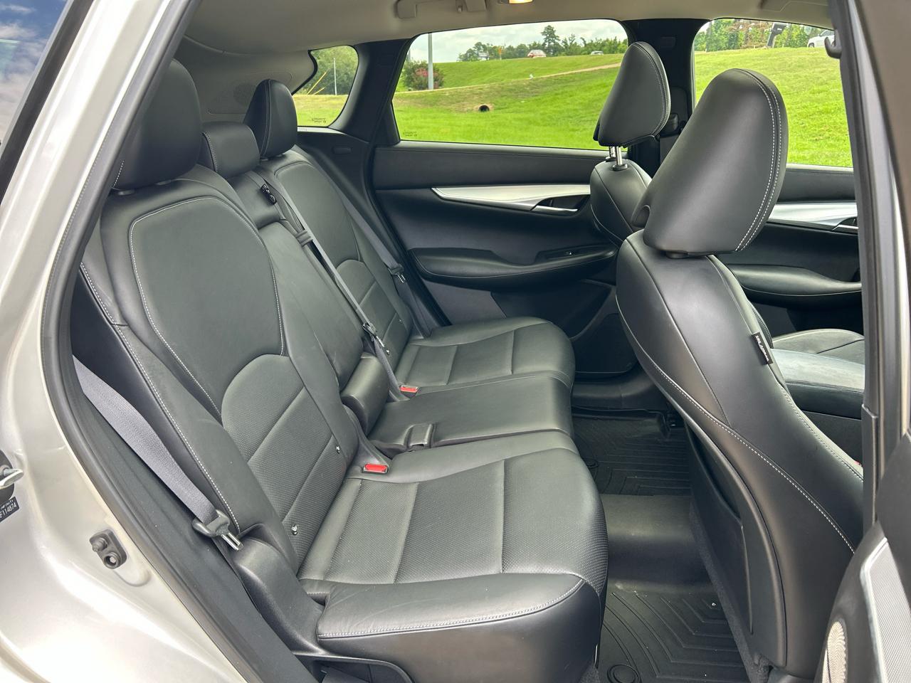 Infiniti QX50 Luxe 4D SUV FWD 2019