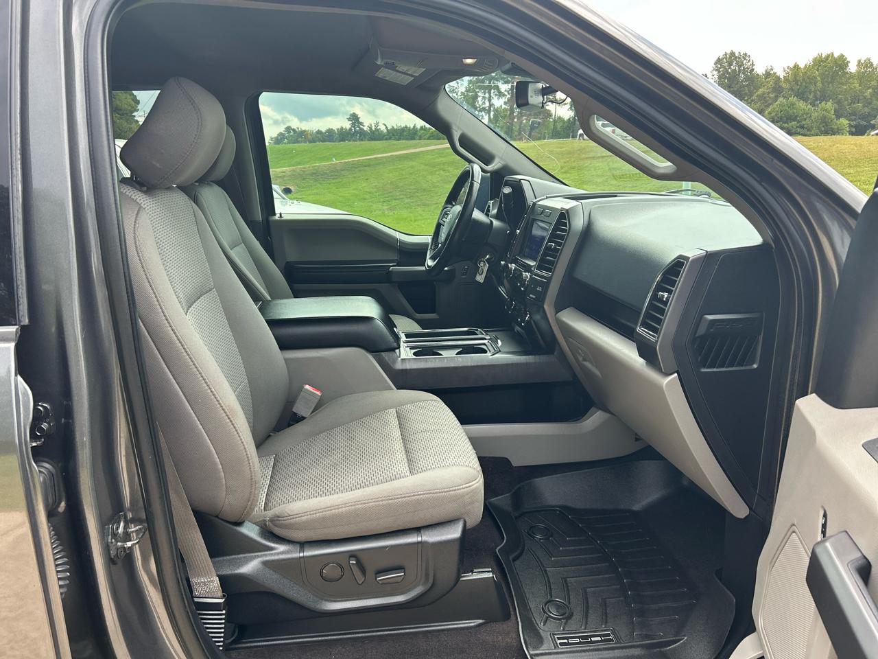 Ford F-150 2WD Reg Cab 126" XLT 2020