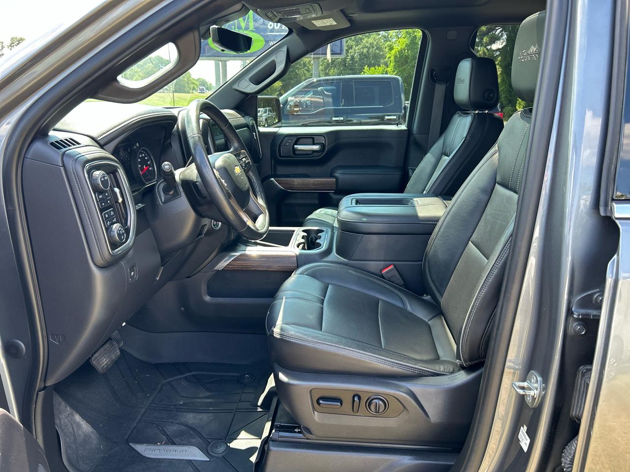 Chevrolet Silverado 1500 4WD Crew Cab 147" High Country 2021