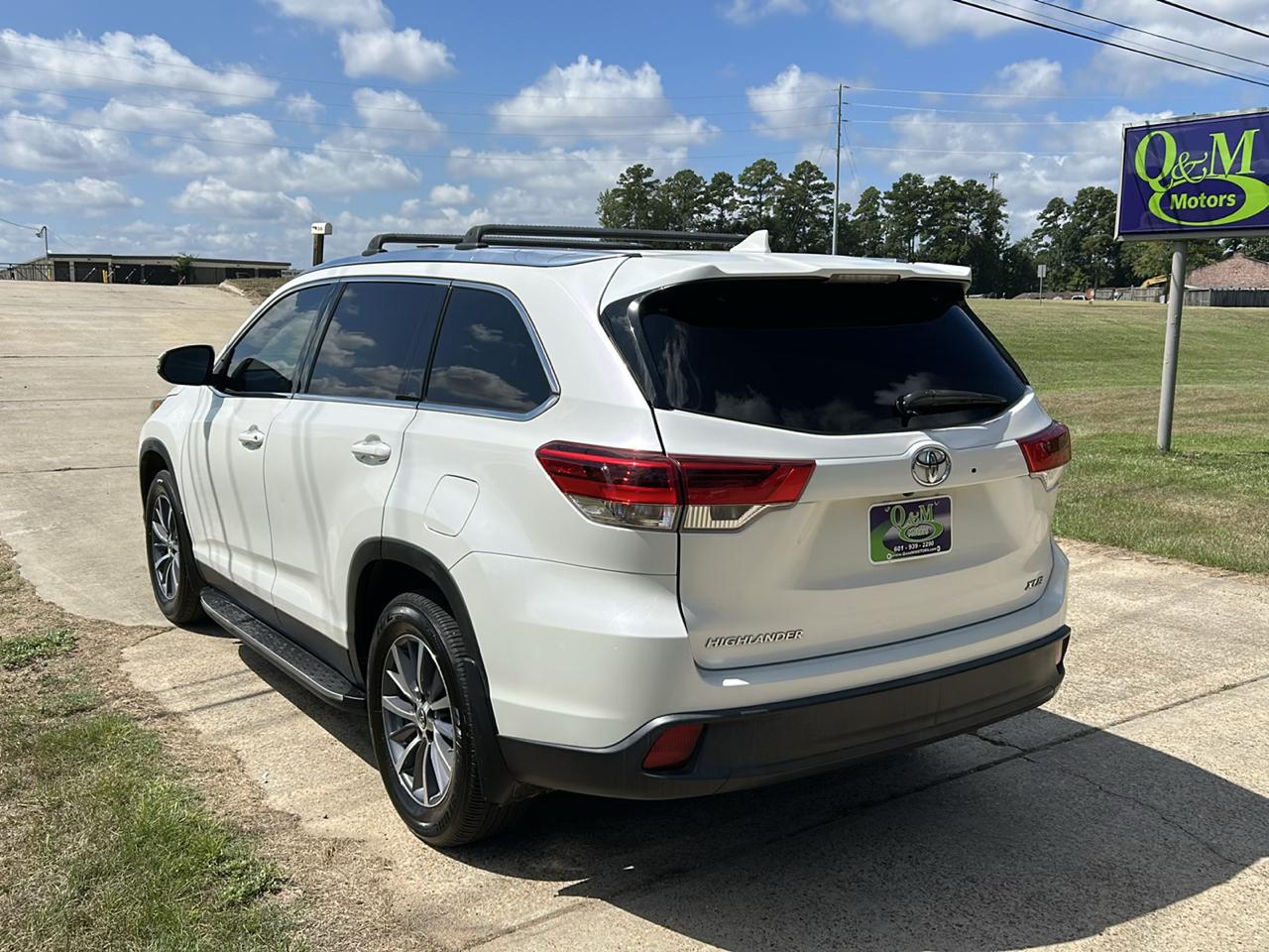Toyota Highlander XLE V6 FWD (Natl) 2019