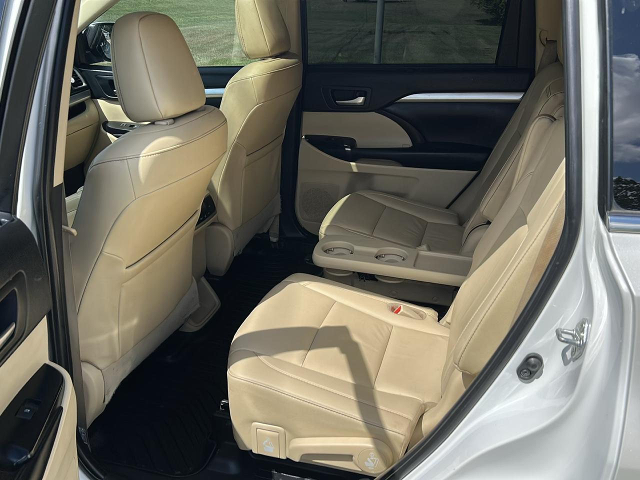 Toyota Highlander XLE V6 FWD (Natl) 2019