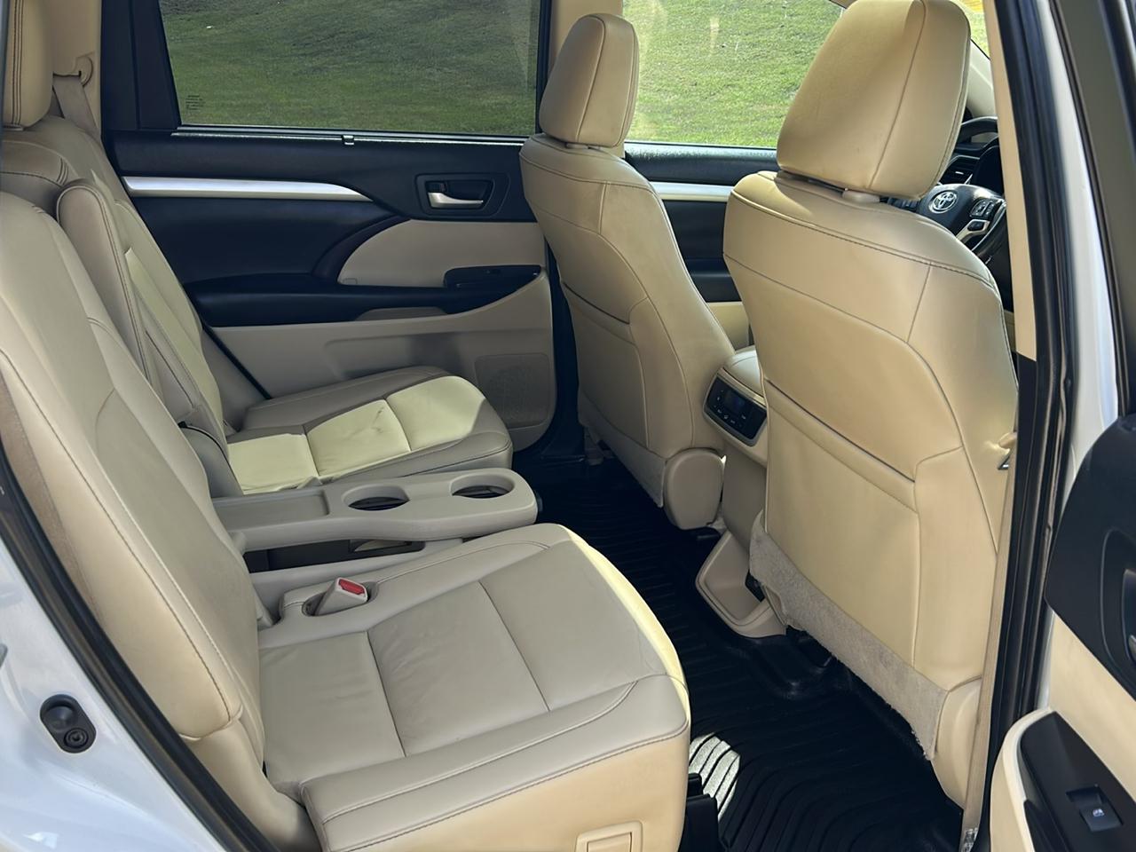 Toyota Highlander XLE V6 FWD (Natl) 2019
