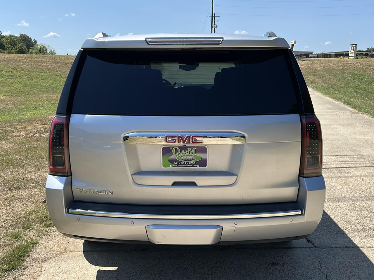 GMC Yukon 2WD 4dr Denali 2015