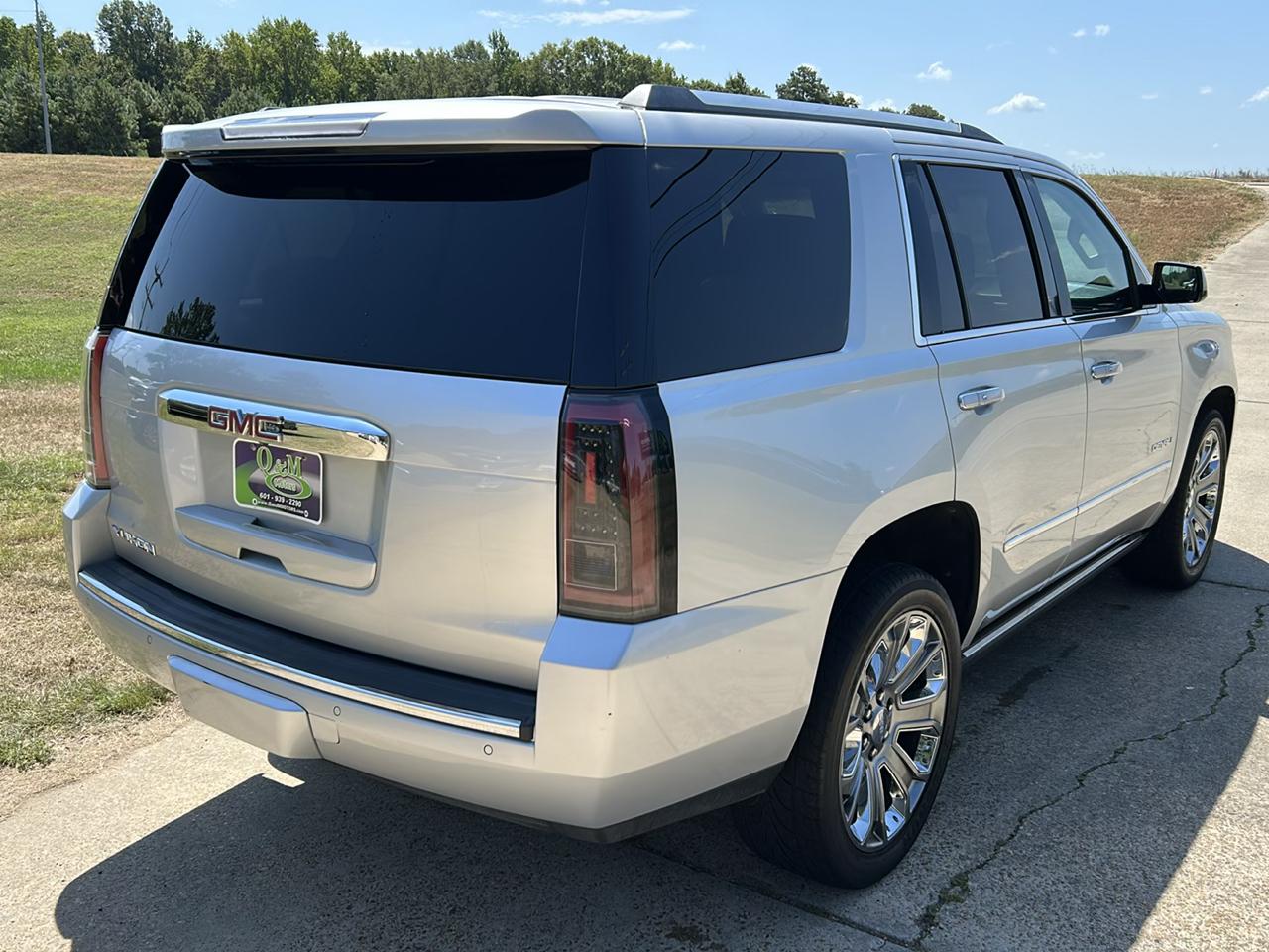 GMC Yukon 2WD 4dr Denali 2015