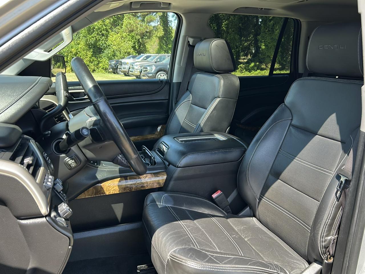 GMC Yukon 2WD 4dr Denali 2015