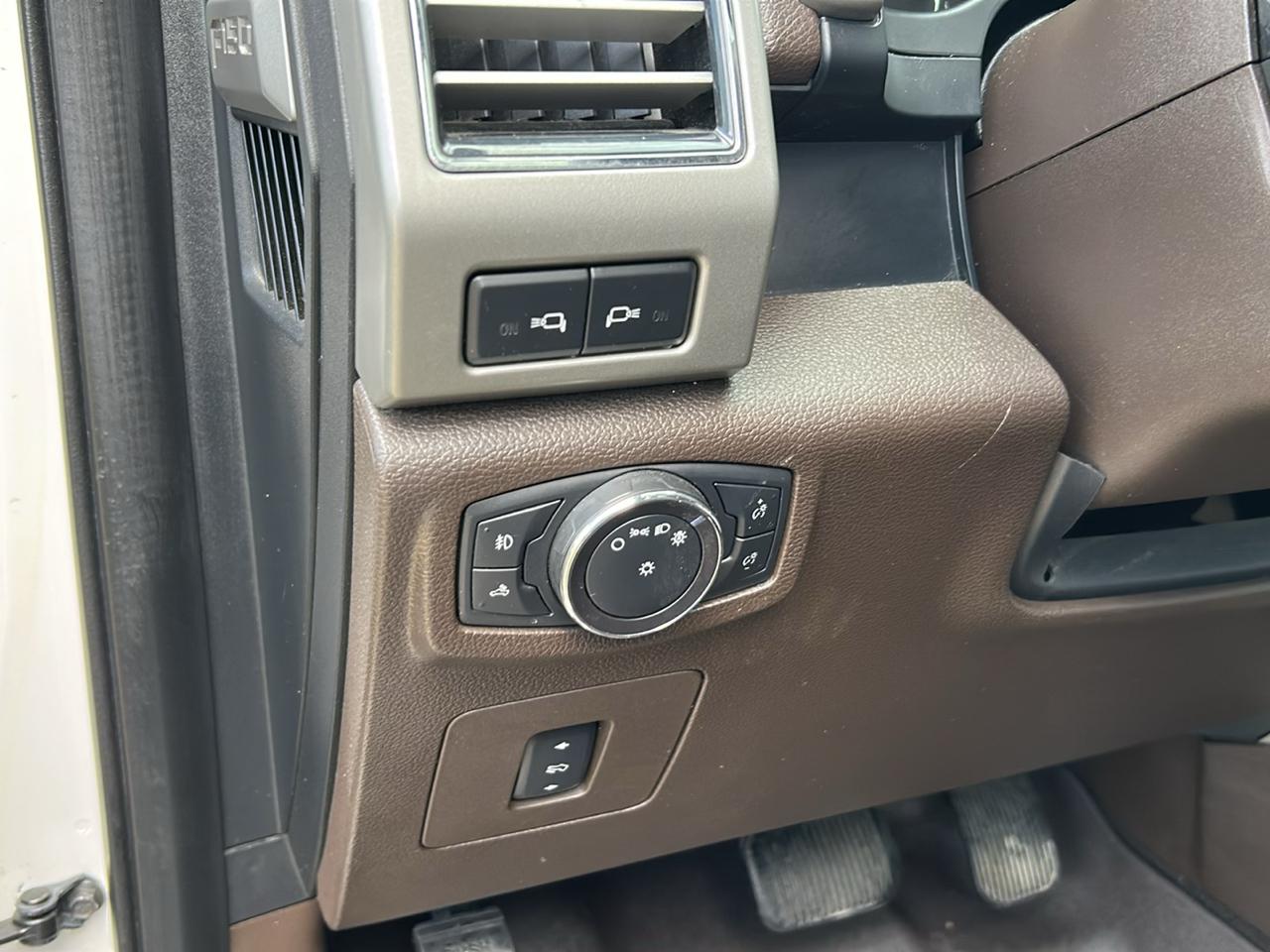 Ford F-150 King Ranch 4WD SuperCrew 5.5' Box 2017