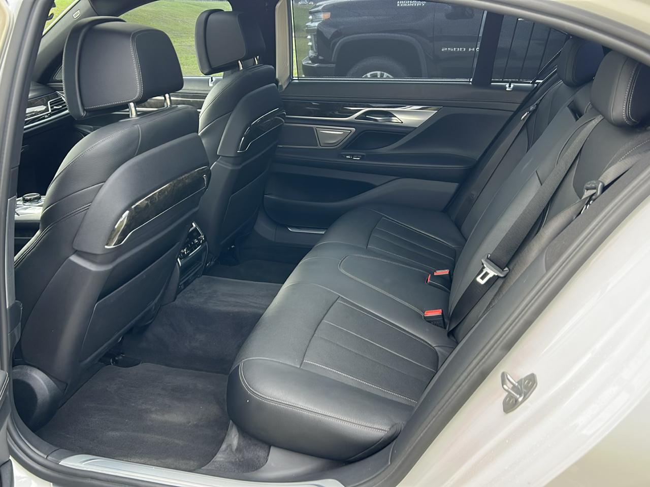 BMW 7 Series 740i Sedan 2017