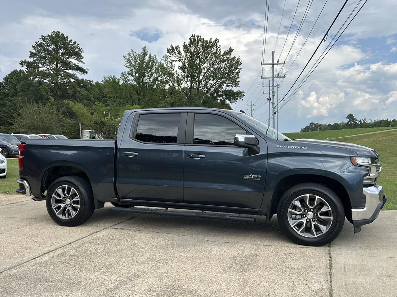 Chevrolet Silverado 1500 2WD Crew Cab 147" LT 2020