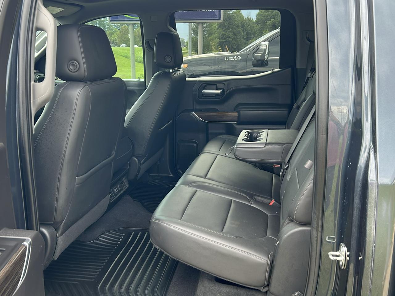 Chevrolet Silverado 1500 2WD Crew Cab 147" LT 2020