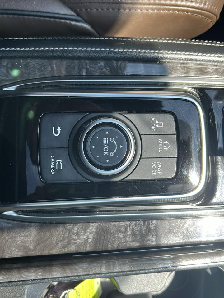 Nissan Armada 4x4 Platinum 2021