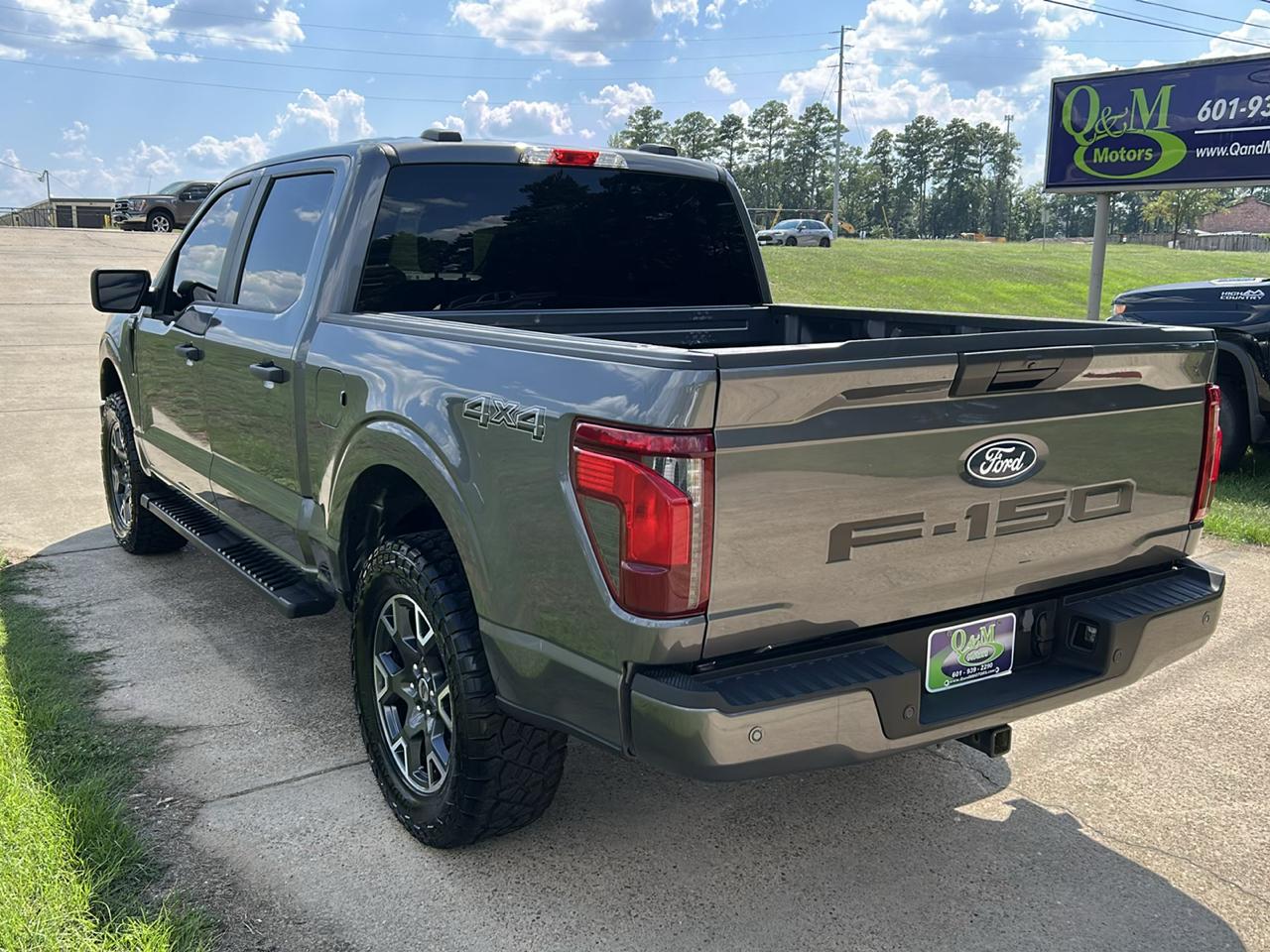 Ford F-150 4WD Reg Cab 126" STX 2024