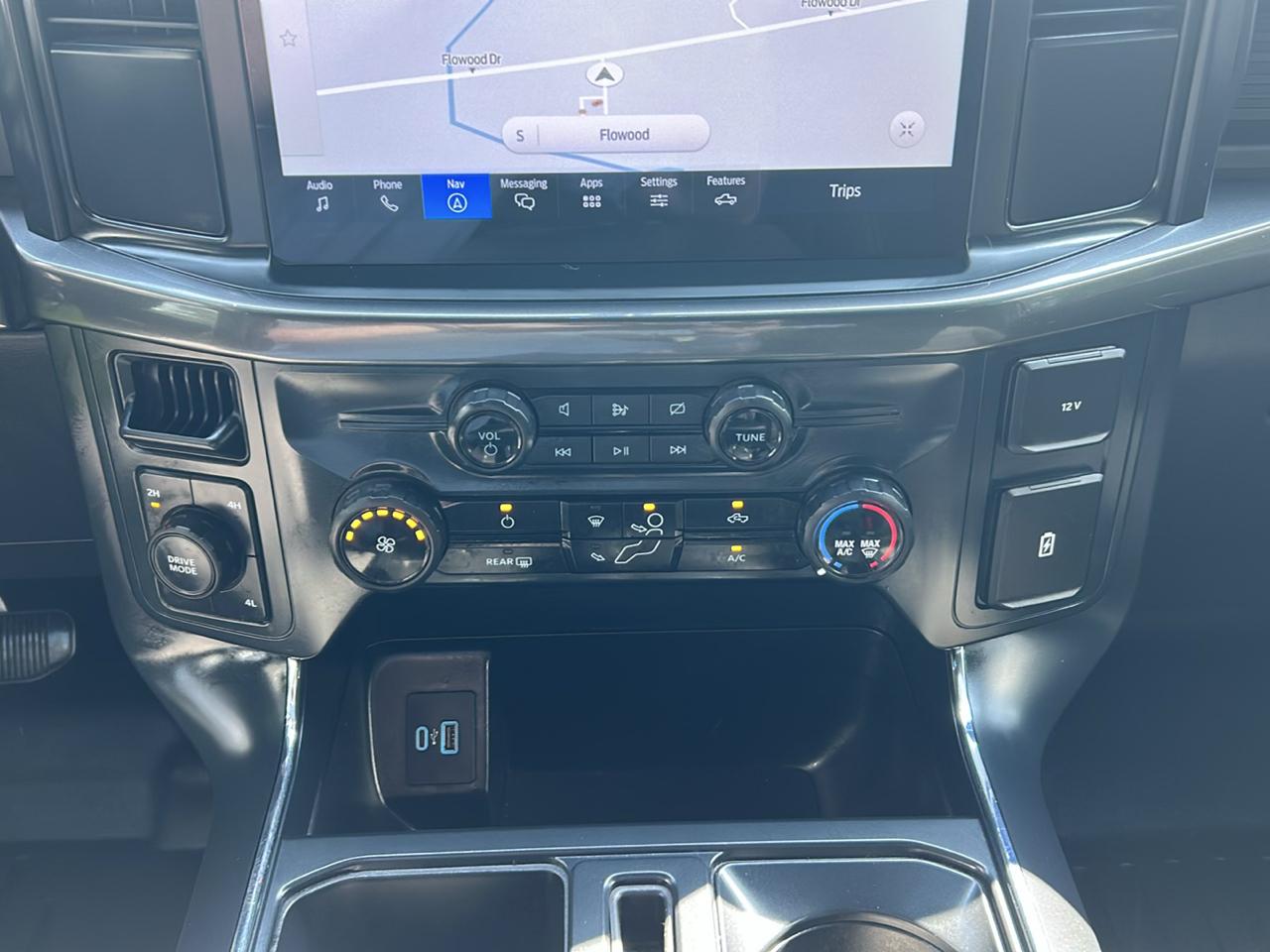 Ford F-150 4WD Reg Cab 126" STX 2024