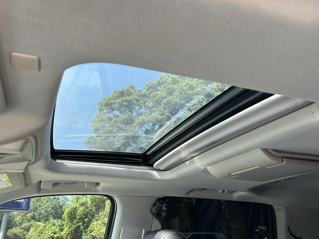 Cadillac Escalade 4WD 4dr Luxury 2018
