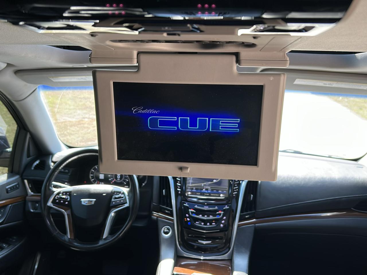 Cadillac Escalade 4WD 4dr Luxury 2018
