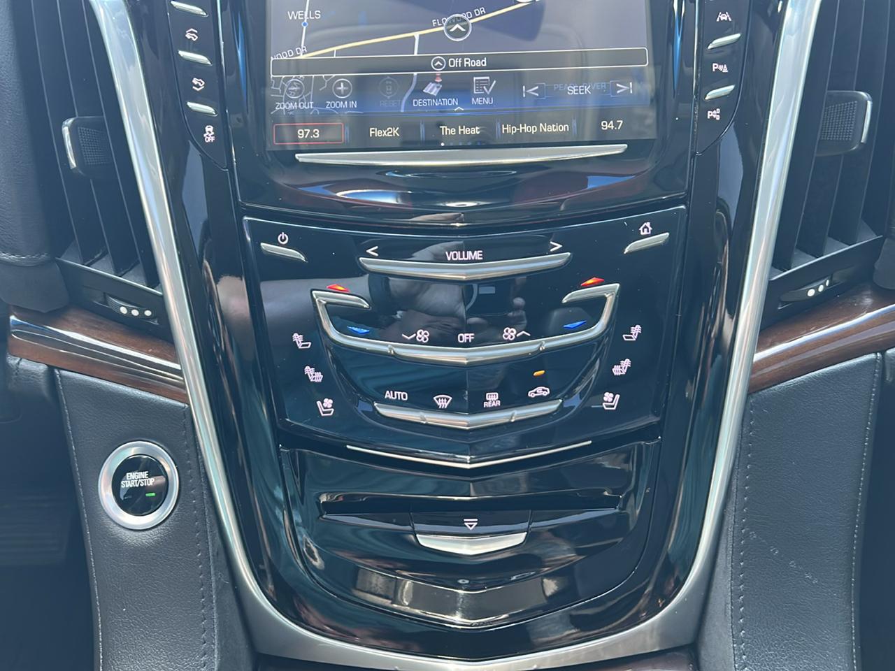 Cadillac Escalade 4WD 4dr Luxury 2018