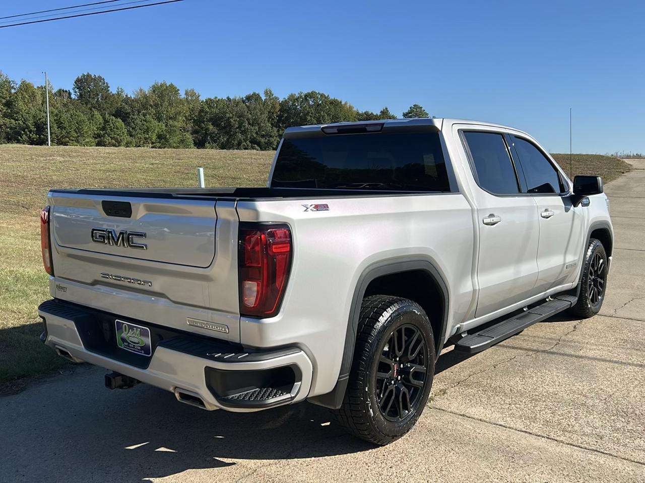 GMC Sierra 1500 4WD Crew Cab 147" Elevation w/3SB 2021