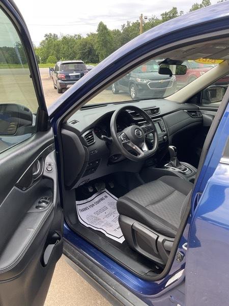 Nissan Rogue  2020