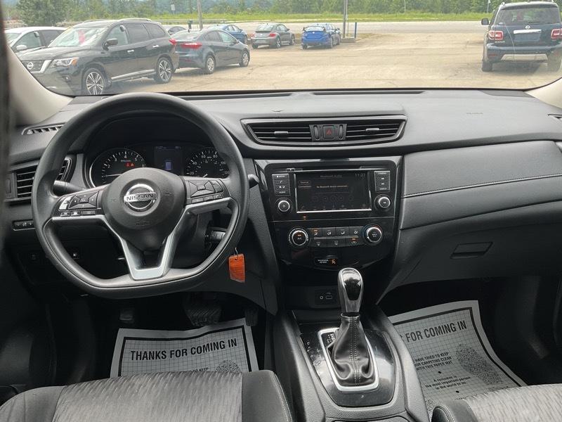 Nissan Rogue  2020