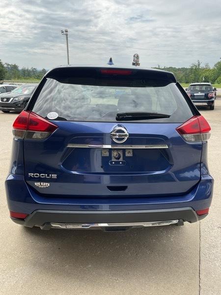 Nissan Rogue  2020