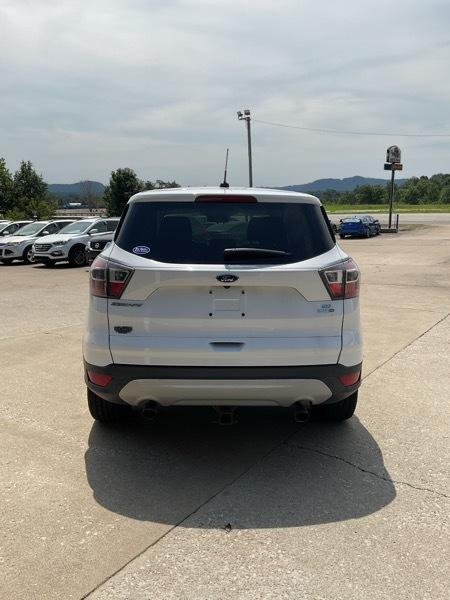 Ford Escape  2017