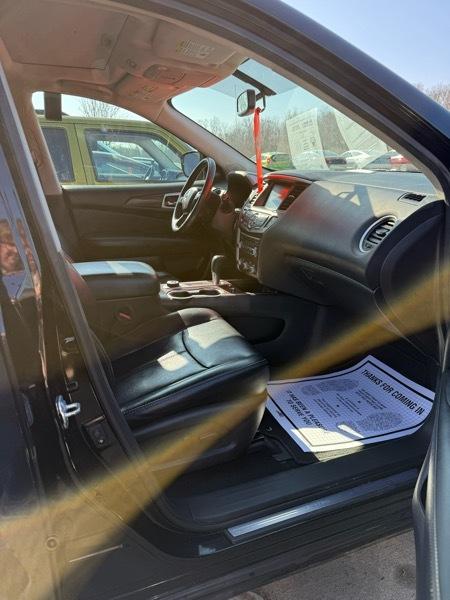 Nissan Pathfinder S 2017