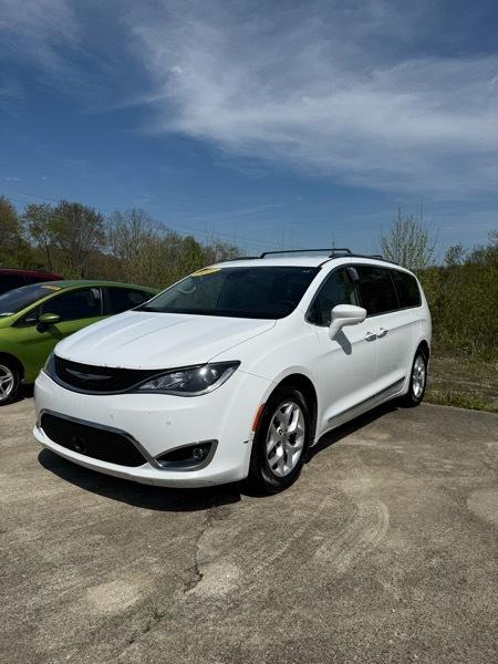 Chrysler Pacifica  2017