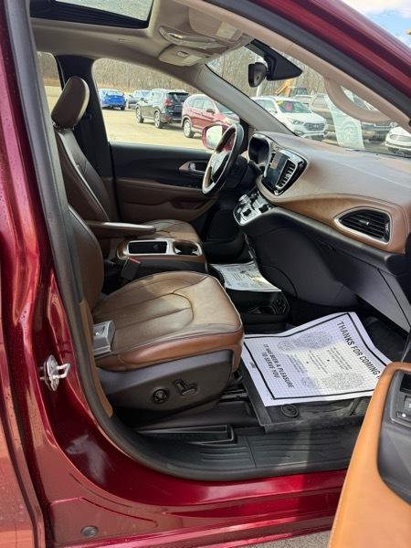 Chrysler Pacifica Limited 2017