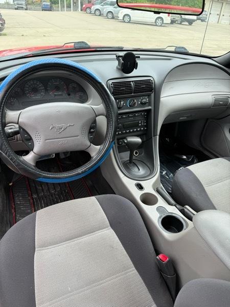Ford Mustang  2001