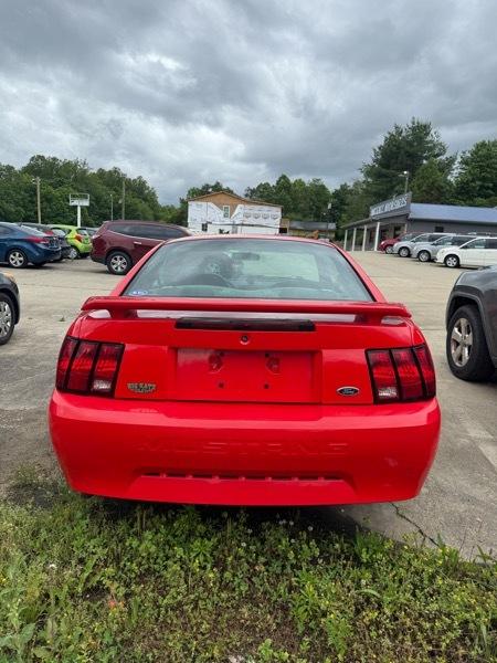 Ford Mustang  2001