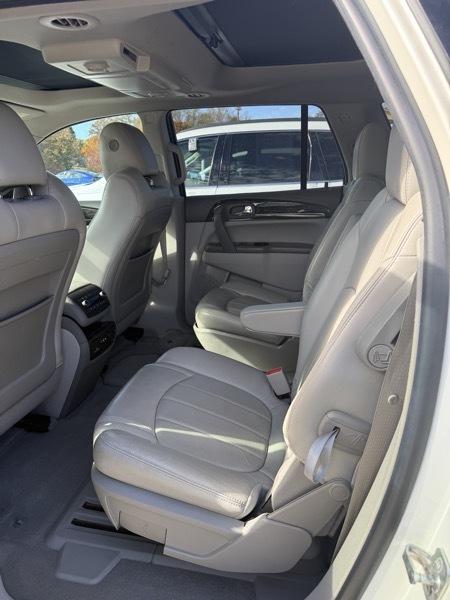 Buick Enclave FWD 4dr Leather 2013
