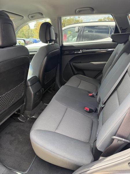 Kia Sorento LX 2013