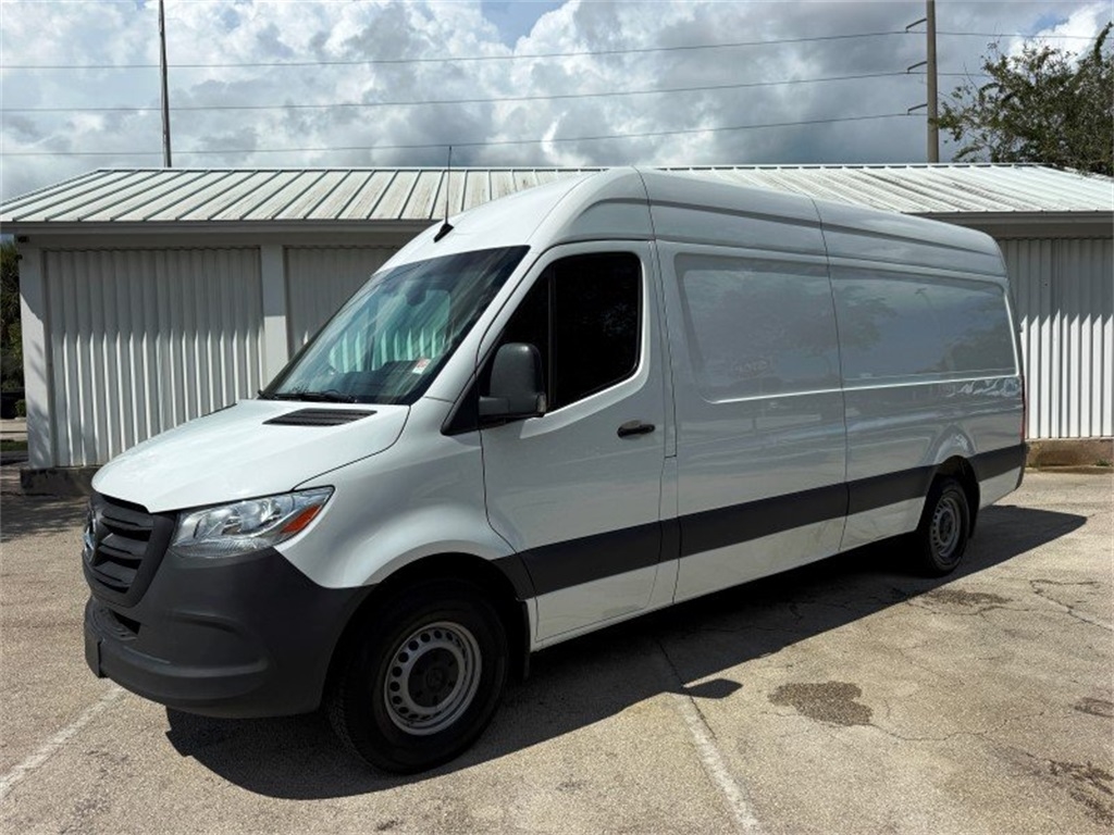 2023 Mercedes-Benz Sprinter 2500 170-in. WB