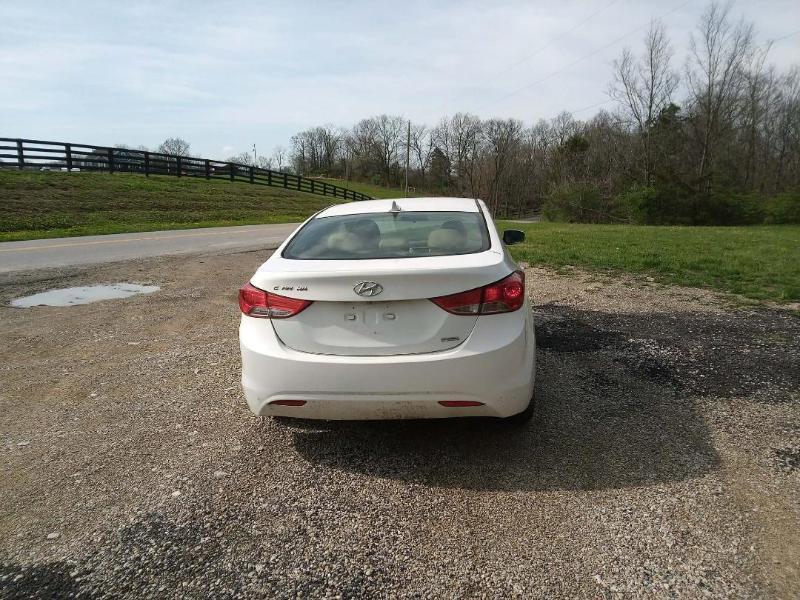 Hyundai Elantra Limited 2012