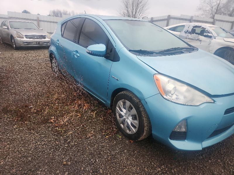 Toyota Prius c One 2013
