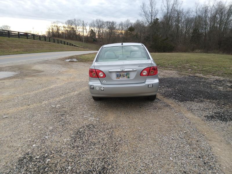 Toyota Corolla 4dr Sdn Auto LE (Natl) 2006