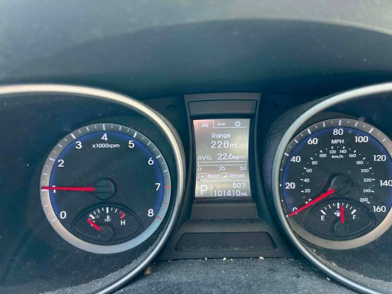 Hyundai Santa Fe FWD 4dr Sport 2015